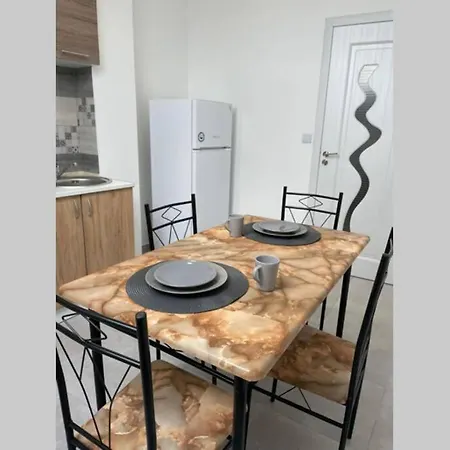 Apartament Cu 2 Camere, Spatios Si Confortabil. Apartment Timisoara