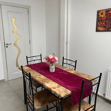 Apartament Cu 2 Camere, Spatios Si Confortabil. Apartment *